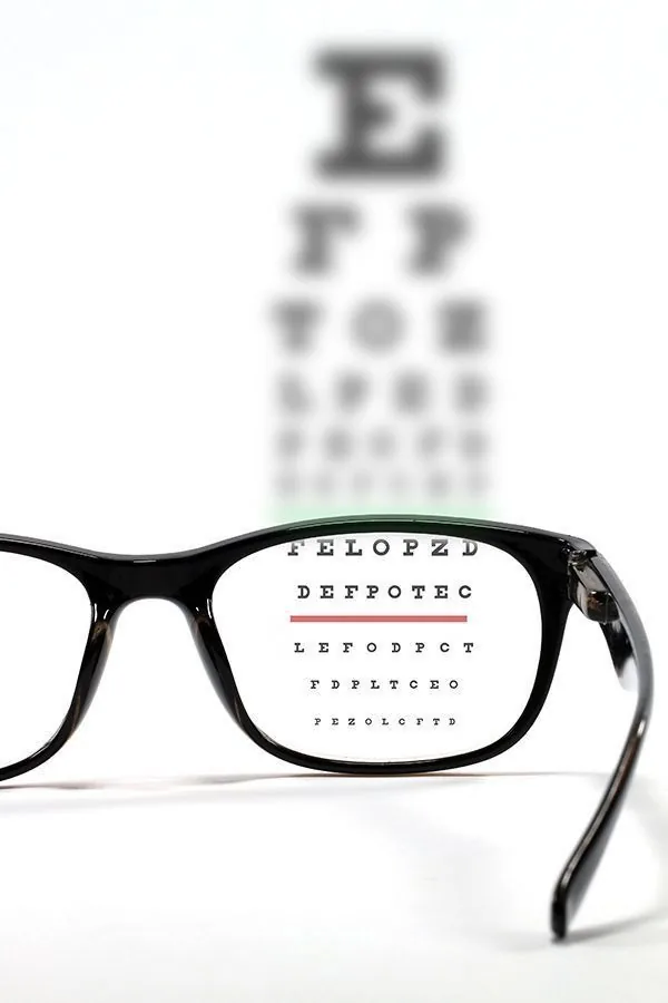 Lunettes de vue en acétate translucide, sélection Opt'Inès Verviers